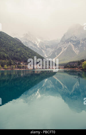 Blue Moon Valley de Lijiang, Yunnan, Chine Banque D'Images