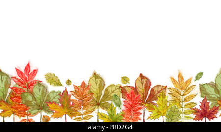 Les feuilles d'automne et une bordure continue isolé sur fond blanc. Conception en ligne d'automne pour l'impression, Annonce, Publicité, Textile etc. Banque D'Images