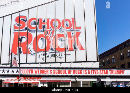 Un signe pour l'École de Rock La comédie musicale de Andrew Lloyd Webber à l'Gillian Lynne Theater, anciennement le New London Theatre. Banque D'Images