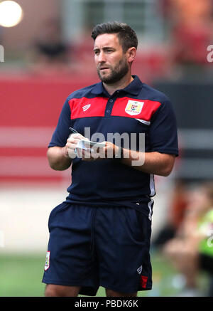 Lee Johnson, entraîneur en chef de Bristol City, lors d'un match amical d'avant-saison à Ashton Gate, Bristol. APPUYEZ SUR ASSOCIATION photo. Date de la photo : vendredi 27 juillet 2018. Voir PA Story FOOTBALL Bristol City. Le crédit photo devrait se lire comme suit : Nick Potts/PA Wire. Aucune utilisation avec des fichiers audio, vidéo, données, listes de présentoirs, logos de clubs/ligue ou services « en direct » non autorisés. Utilisation en ligne limitée à 75 images, pas d'émulation vidéo. Aucune utilisation dans les Paris, les jeux ou les publications de club/ligue/joueur unique. Banque D'Images