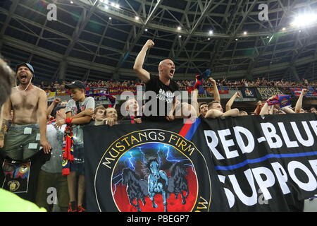 Nizhny Novgorod, Russie. 30 Juin, 2015. Le CSKA Moscou fans vu crier au cours de la Super Coupe de Russie 2018 match de football au stade de Nijni-novgorod.le CSKA Moscou a remporté la Super Coupe de Russie Olimp avec une victoire de 1-0 au Stade Lokomotive à Nizhny Novgorod. Credit : Aleksey Fokin SOPA/Images/ZUMA/Alamy Fil Live News Banque D'Images