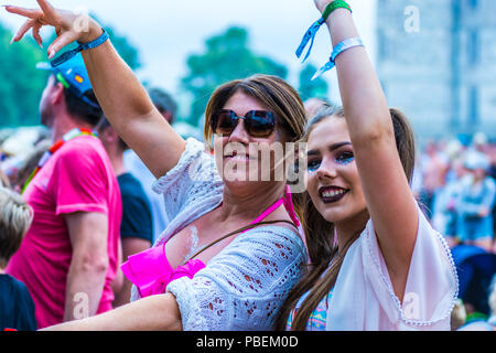 Le Hampshire, au Royaume-Uni. 27 juillet 2018. Pop Will Eat Itself au Camp Bestival Cove Lulworth Dorset, Angleterre 27 Juillet 2018 Jim Crédit Houlbrook/ Alamy Crédit : James Houlbrook/Alamy Live News Banque D'Images