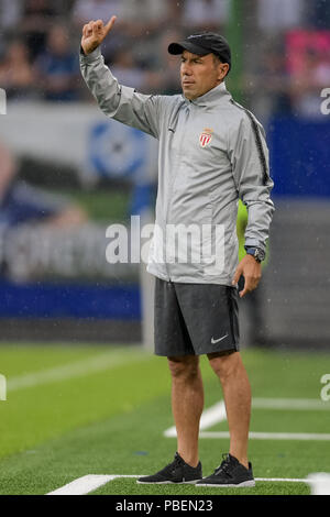 Hambourg, Allemagne. 28 juillet, 2018. Le soccer, test matches : Hamburger SV vs AS Monaco dans le Volksparkstadion. L'entraîneur de Monaco Leonardo Jardim de gestes sur la touche. Axel Heimken Crédit :/dpa/Alamy Live News Banque D'Images