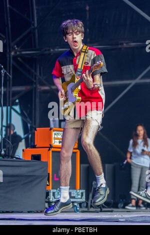 Dorset, UK. Jul 28, 2018. Declan McKenna au Camp Bestival Cove Lulworth Dorset, Angleterre 28 JUILLET 2018 . Banque D'Images