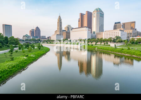 Columbus, Ohio ville le long de la rivière Scioto Banque D'Images