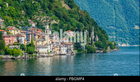 Dans la vue panoramique, sur la Nesso Lac de Côme, Lombardie, Italie. Banque D'Images