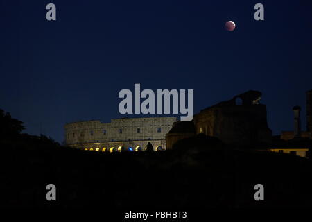 La pleine lune éclipse de lune rouge Banque D'Images