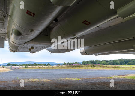 CARLISLE, Royaume-Uni, le 27 juillet 2018 : une photographie documentant le dessous d'un Avro Vulcan comme il se trouve qu'un affichage statique à l'aéroport de Carlisle Banque D'Images