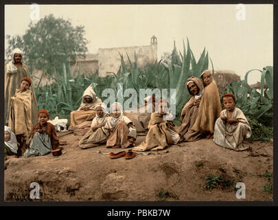 732 Groupe d'Arabes, Alger, Algérie-RCAC2001697831 Banque D'Images