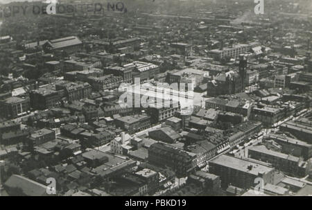 740 Hamilton (Ontario) à partir de l'air (HS85-10-35982) Banque D'Images