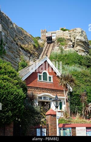 La falaise est Ascenseur dans la roche un domaine de Nore Hastings East Sussex England UK Banque D'Images