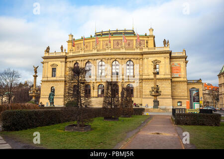 24.01.2018 Prague, République tchèque - Rudolfinum immeuble sur la place Jan Palach à Prague. Banque D'Images