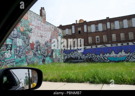 DETROIT, MICHIGAN, UNITED STATES - 22 MAI 2018 : bâtiment abandonné de graffitis au centre-ville d'Detorit Banque D'Images