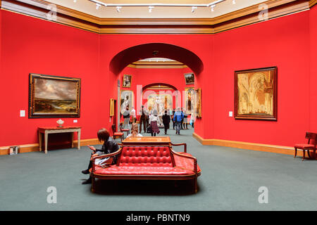 Edimbourg, Ecosse - Juillet 17, 2016 : Intérieur de la Scottish National Gallery, Édimbourg, Écosse. Il a été conçu par William Henry Playfair Banque D'Images