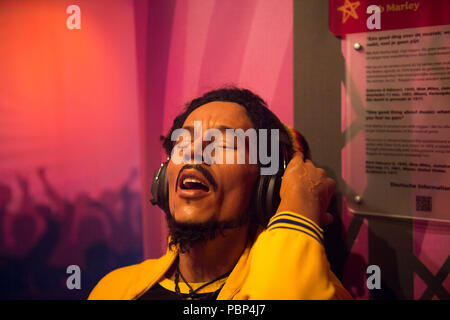 AMSTERDAM, Pays-Bas - 1 juin 2015 : Bob Marley, Madame Tussauds Museum à Amsterdam. Marie Tussaud est né comme Marie Grosholtz en 1761 Banque D'Images