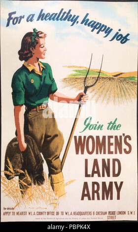 Seconde Guerre mondiale affiche annonçant la Women's Land Army, England, UK Banque D'Images