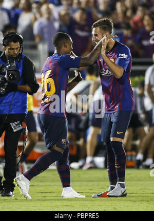 Los Angeles, Californie, USA. 28 juillet, 2018. Malcom du FC Barcelone (26) célèbre avec son coéquipier après avoir battu Tottenham Hotspur pendant le match de Coupe des Champions International le 28 juillet 2018 à Pasadena, en Californie. Barcelone a gagné 5-3 en tirs de barrage après le match était à égalité 2-2 dans le règlement. Ringo : crédit Chiu/ZUMA/Alamy Fil Live News Banque D'Images