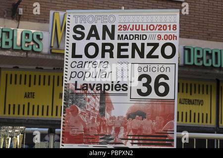 Madrid, Espagne. 29 juillet, 2018. Une carrière populaires.L'affiche de la 36e édition de la course populaire de San Lorenzo. C'est une course de 10 km qui débute et se termine dans le quartier de Lavapiés, passant par le centre de Madrid. Credit : Lito Lizana SOPA/Images/ZUMA/Alamy Fil Live News Banque D'Images