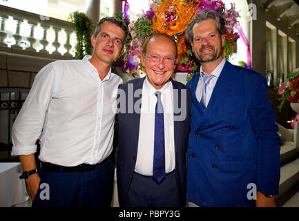 Menton, France. 28 juillet, 2018. Menton, France - 28 juillet 2018 : Le 69e Festival de Musique Menton/Festival de musique classique au parvis de la basilique avec le maire de Menton Jean-Claude Guibal, contre ténor Philippe Jaroussky et directeur artistique Paul-Emmanuel Thomas | Conditions de crédit dans le monde entier : dpa/Alamy Live News Banque D'Images