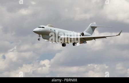 Royal Air Force Raytheon Sentinel R1 à l'atterrissage à l'avion de surveillance pour la RAF Fairford Royal International Air Tattoo 2018 Banque D'Images