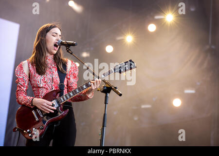 Haim live le 1er jour de Rock in Rio Lisboa, Portugal 2018 Avec : Danielle Haim Où : Lisboa, LISBOA, Portugal Quand : 23 Juin 2018 Crédit : Rui M Leal/WENN.com Banque D'Images