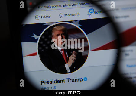 Le président Donald Trump's page twitter officiel. La poignée est twitter @POTUS Banque D'Images