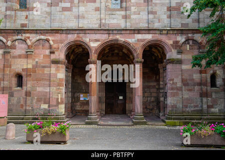 Collégiale Saint Michel-et-Gangolphe à Lautenbach est une commune française, située dans le département du Haut-Rhin, Alsace, France. Banque D'Images