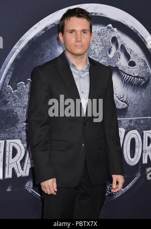 Derek Connolly au Jurassique la première mondiale au Hollywood and Highland, Dolby Theatre de Los Angeles.. Juin, 9, 2015.Derek Connolly ------------- Red Carpet Event, Vertical, USA, Cinéma, Célébrités, photographie, Bestof, Arts, Culture et divertissement, Célébrités Topix fashion / Vertical, Best of, événement dans la vie d'Hollywood, Californie - Tapis rouge et en backstage, USA, Cinéma, Célébrités, cinéma, télévision, Célébrités célébrités musique, photographie, Arts et culture, Bestof, divertissement, Topix trois quarts, vertical, une personne, à partir de l'an , 2015, enquête t Banque D'Images