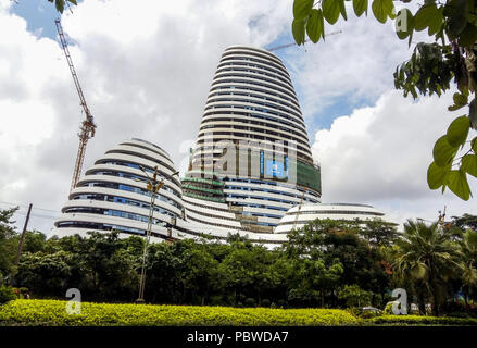Nanning, Nanning, Chine. 30 juillet, 2018. Nanning, CHINE-le Guangxi Centre de nouveaux médias devient une nouvelle architecture à Nanning, Guangxi du sud-ouest de la Chine. Crédit : SIPA Asie/ZUMA/Alamy Fil Live News Banque D'Images