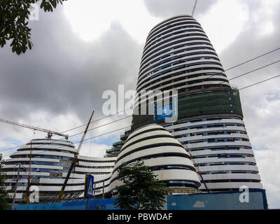 Nanning, Nanning, Chine. 30 juillet, 2018. Nanning, CHINE-le Guangxi Centre de nouveaux médias devient une nouvelle architecture à Nanning, Guangxi du sud-ouest de la Chine. Crédit : SIPA Asie/ZUMA/Alamy Fil Live News Banque D'Images