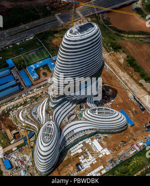 Nanning, Nanning, Chine. 30 juillet, 2018. Nanning, CHINE-le Guangxi Centre de nouveaux médias devient une nouvelle architecture à Nanning, Guangxi du sud-ouest de la Chine. Crédit : SIPA Asie/ZUMA/Alamy Fil Live News Banque D'Images