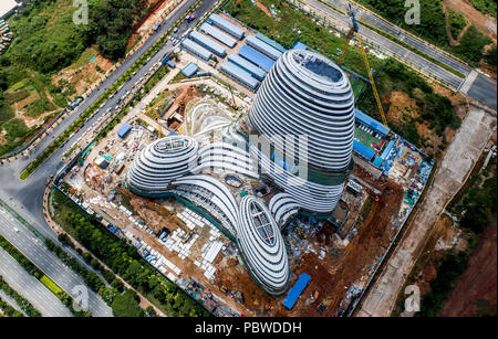 Nanning, Nanning, Chine. 30 juillet, 2018. Nanning, CHINE-le Guangxi Centre de nouveaux médias devient une nouvelle architecture à Nanning, Guangxi du sud-ouest de la Chine. Crédit : SIPA Asie/ZUMA/Alamy Fil Live News Banque D'Images