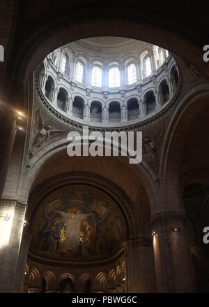 Juillet 21, 2018 - Paris, France - La basilique du Sacré-Coeur de Montmartre à Paris, France. Ce Montmartre monument, un 19e siècle basilique construite par le gouvernement français à la suite de la guerre franco-prussienne, dispose d'un grand dôme médiéval qui offre d'excellentes vues sur la ville. (Crédit Image : © Leigh Taylor via Zuma sur le fil) Banque D'Images