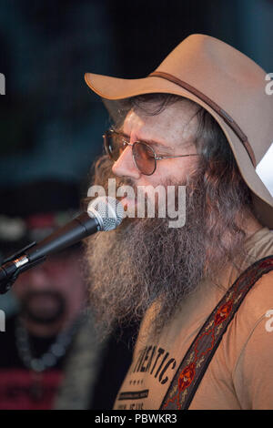 Yorba Linda, Californie, États-Unis. 29 juillet, 2018. Lloyd Lazer concert au Blues pour douces à l'Orange County Blues Society avec Lloyd Lazer s'est tenue à la rue principale Restaurant à Yorba Linda, Californie. Credit : Sheri Determan/Alamy Live News Banque D'Images