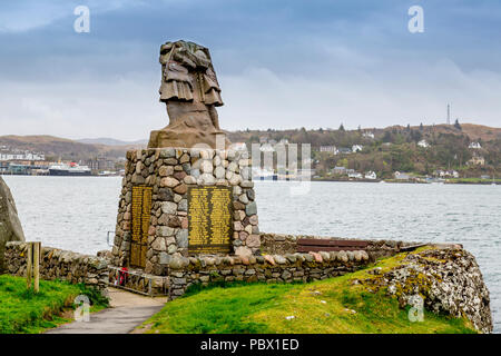 Monument commémoratif de guerre à bord des régiments écossais qui ont perdu des hommes dans deux guerres mondiales, Oban, Argyll and Bute, Ecosse, Royaume-Uni Banque D'Images