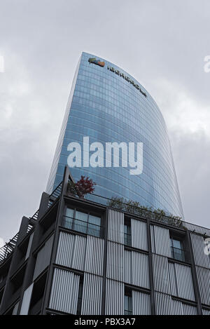 Les 165 mètres de haut gratte-ciel tour iberdrola, Bilbao, Espagne. Banque D'Images