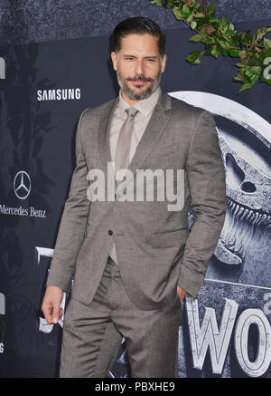 Joe Manganiello au Jurassic World Premiere au Hollywood and Highland, Dolby Theatre de Los Angeles.. Juin, 9, 2015.Joe Manganiello ------------- Red Carpet Event, Vertical, USA, Cinéma, Célébrités, photographie, Bestof, Arts, Culture et divertissement, Célébrités Topix fashion / Vertical, Best of, événement dans la vie d'Hollywood, Californie - Tapis rouge et en backstage, USA, Cinéma, Célébrités, cinéma, télévision, Célébrités célébrités musique, photographie, Arts et culture, Bestof, divertissement, Topix trois quarts, vertical, une personne, à partir de l'an , 2015, enquête Banque D'Images