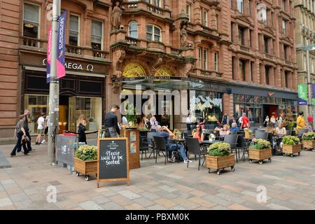 Le Fever-Tree Gin Tonic jardin à l'extérieur de l'Argyll Chambres sur Buchanan Street, rue piétonne du centre-ville de Glasgow, Écosse, Royaume-Uni Banque D'Images