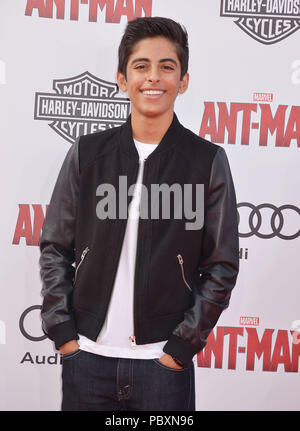 Karan Brarr arrivant à l'Ant Man Première au Dolby Theatre de Los Angeles. 29 juin 2015.Karan Brarr ------------- Red Carpet Event, Vertical, USA, Cinéma, Célébrités, photographie, Bestof, Arts, Culture et divertissement, Célébrités Topix fashion / Vertical, Best of, événement dans la vie d'Hollywood, Californie - Tapis rouge et en backstage, USA, Cinéma, Célébrités, cinéma, télévision, Célébrités célébrités musique, photographie, Arts et culture, Bestof, divertissement, Topix trois quarts, vertical, une personne, à partir de l'an , 2015, enquête tsuni@Gamma-USA.com Banque D'Images