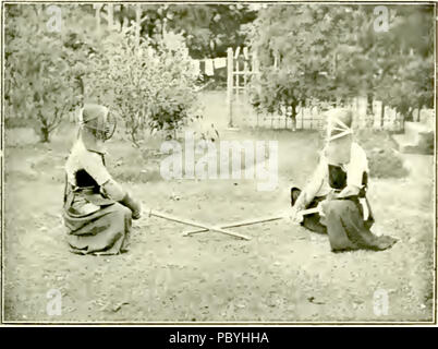 208 combattants de kendo au Japon avant la salute Banque D'Images