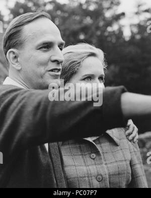 Ingmar Bergman avec Liv Ullmann. L'actrice norvégienne. Liv Ullmann Ingmar Bergmans était partenaire. Années 1960 Banque D'Images