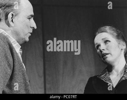 Ingmar Bergman avec Liv Ullmann. L'actrice norvégienne. Liv Ullmann Ingmar Bergmans était partenaire. 1977 Banque D'Images