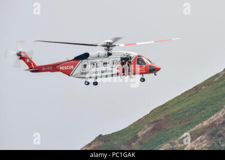 De garde-côtes irlandais Sauvetage Sikorsky S-92A, 115 EI-CIM 4CA98F, stationné à Shannon, dans le comté de Clare Banque D'Images