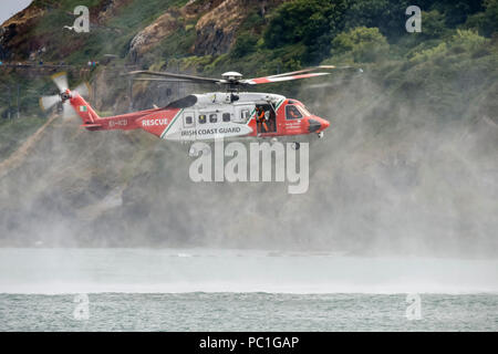 De garde-côtes irlandais Sauvetage Sikorsky S-92A, 115 EI-CIM 4CA98F, stationné à Shannon, dans le comté de Clare Banque D'Images