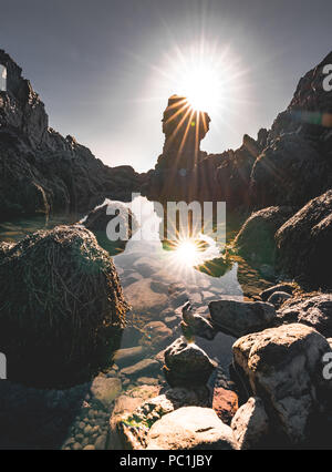 Djupalonssandur sun Star ou le Black lava Pearl Beach sur la péninsule de Snæfellsnes en Islande. Banque D'Images