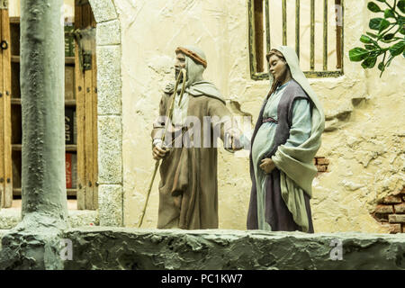 Scène Nativité de Noël. À la recherche d'un hébergement d'une nuit. Par AC. Local de Cribs de Badajoz Banque D'Images