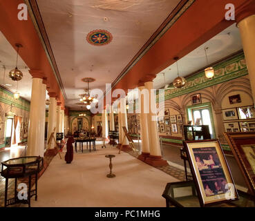 Palais Jai Vilas, Durbar Hall interiors, lustres plus important dans le monde, faite en Belgique, Gwalior, Madhya Pradesh, Banque D'Images