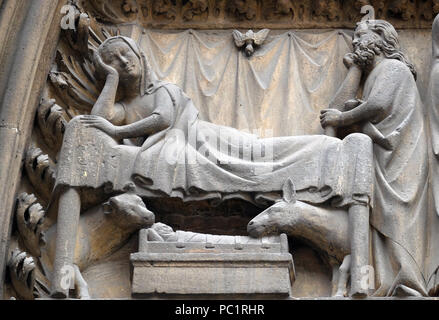 Scène de la nativité, portail sur la façade nord, la cathédrale de Notre Dame, Paris, Site du patrimoine mondial de l'UNESCO à Paris, France Banque D'Images