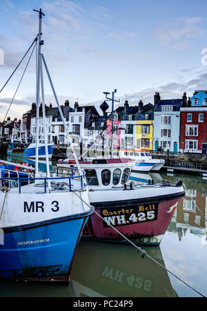 Les bateaux de pêche amarrés dans le port de Weymouth, Dorset, UK prise le 15 janvier 2013 Banque D'Images