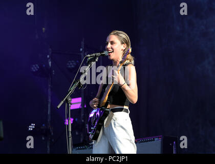 Titres Liam Gallagher à Finsbury Park avec l'aide de Wolf Alice et Richard Ashcroft comprend : wolf alice, Ellie rowsell Où : London, Royaume-Uni Quand : 29 juin 2018 Source : WENN.com Banque D'Images